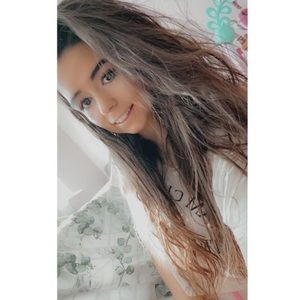 Meet your Posher, Jade